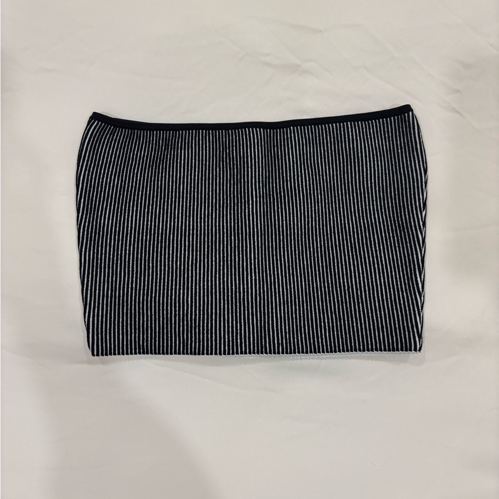 Aritzia Babaton Sculpt Knit Striped Cropped Tube Top